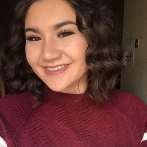 Meet your Posher, Ivana